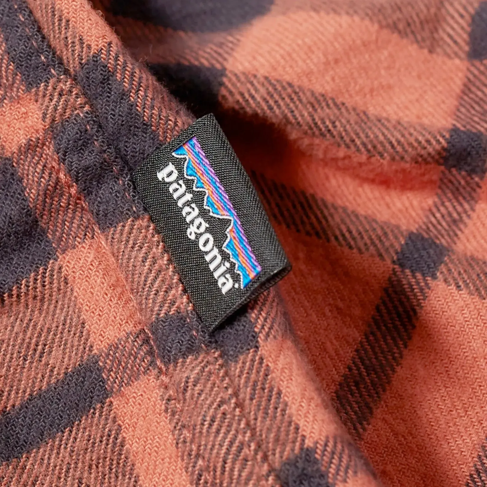 Patagonia Organic Cotton Fjord Flannel Shirt Ice Caps: Burl Red Sale